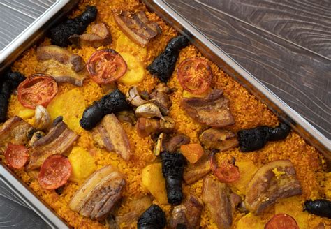   ¡Arroz al horno de la abuela!: Una explosión de sabores mediterráneos en cada bocado!